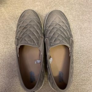 Mossimo brand flat shoes- size 7